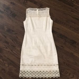 Elle Tahari gorgeous dress